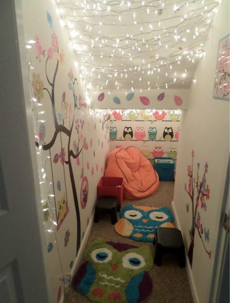 Use these amazing ideas to nourish your kids' imaginations! Inspiration for your playroom makeover or kids room design to create magical spaces for kids. Under Stairs Playroom, Under Stairs Nook, Kids Nook, Magical Spaces, Room Under Stairs, Stair Nook, Closet Under Stairs, تحت الدرج, Playroom Makeover