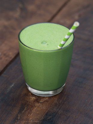 Simple Smoothie Recipes, Vegetarian Roast, Super Green Smoothie, Fakeaway Recipes, Homemade Beans, Breakfast Juice, Jamie Oliver Recipes, Nutrition Drinks, Tasty Vegetarian Recipes