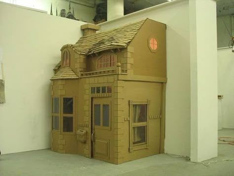 Cardboard Box Houses, Dogs House, Cardboard Cat House, Carton Diy, Cardboard Design, Cat House Diy, Dog House Diy, Folding Origami, Cardboard Sculpture