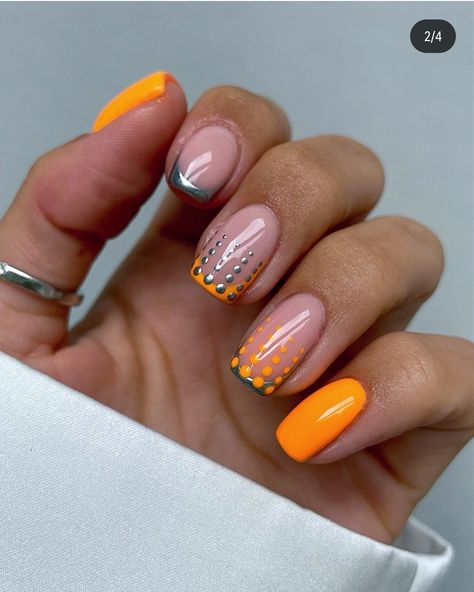 Cute Short Square Nails, Polka Dot Nail Art Designs, Dot Nail Art Designs, Nail Art Cute, Polka Dot Nail Art, Orange And Silver, Graduation Nails, Dot Nail Art, Short Square Nails