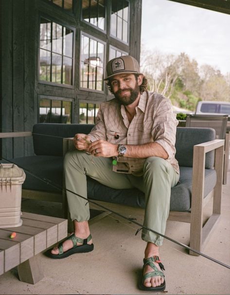 Outdoorsy Men Style, Granola Outfits Men, Granola Men Style, Granola Boy Aesthetic, Granola Guy Style, Granola Boy Outfits, Outdoorsy Style Men, Men Hiking Outfit, Mens Western Outfits