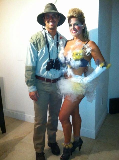 Halloween costume bird and bird watcher Bird Watcher Costume, Beer Pong Costume, Olive Oyl Costume, Fairly Odd Parents Costume, Easy Diy Couples Costumes, Batman And Robin Costumes, Couples Costumes For Halloween, Eleven Stranger Things Costume, Meme Costume