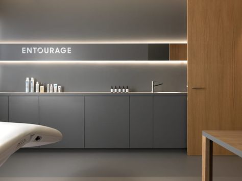 Ralph Germann  · Entourage clinic Medical Clinic Design, Studio Medico, Dentist Clinic, Dental Office Design Interiors, Kedokteran Gigi, Medical Office Design, Dental Office Decor, Lausanne Switzerland, Dental Design