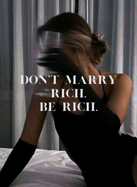 Money Female Aesthetic, Independent Women Astetic, Women With Money Aesthetic, Confidence Pic Aesthetic, Rich Career Woman Aesthetic, Future Rich Aesthetic, Success Aesthetic Pictures, Rich Energy Aesthetic, Vision Board Rich Aesthetic