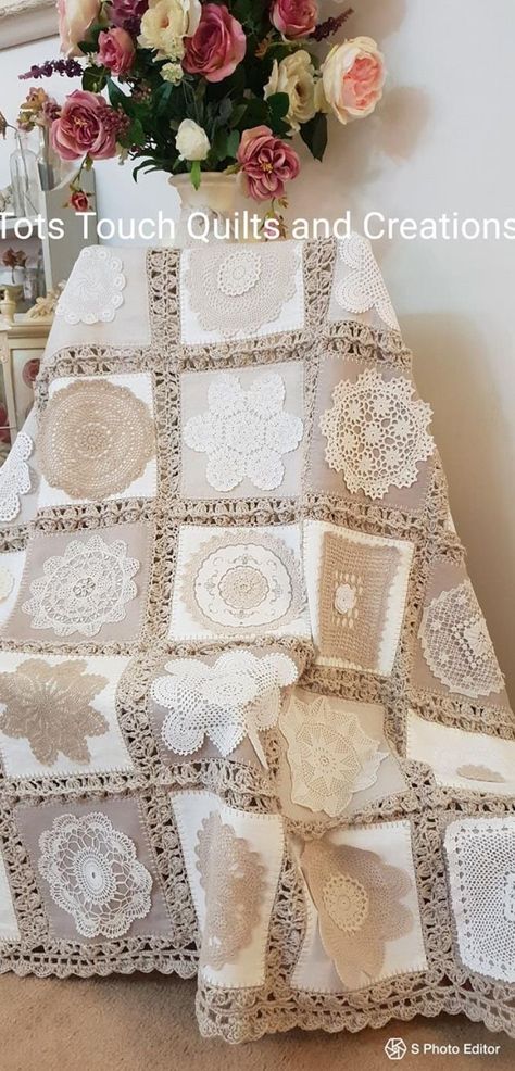 Small Crochet Gifts, Doily Art, Vintage Quilts Patterns, Doilies Crafts, Crochet Bedspread Pattern, Heirloom Quilt, Crochet Bedspread, Crochet Quilt, Couture Mode