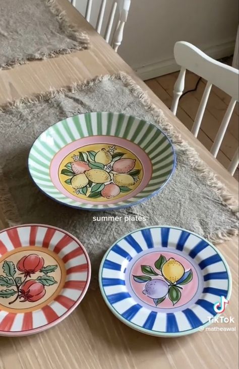 Easy Paint Your Own Pottery Ideas Plates, Cute Plate Set, Hand Painted Serving Platter, Paint Your Own Plate, Painting Pottery Bowl, Painted Ceramic Plate, Pottery Painting Pasta Bowl, Clay Painting Ideas Plates, Paint A Plate Ideas