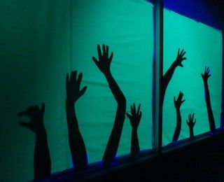 Haunted House For Kids, Haunted Hallway, Haunted Hospital, Haunted Maze, Haunted House Halloween Party, Halloween Maze, Zombie Prom, Halloween Haunted House Decorations, Haunted House Diy