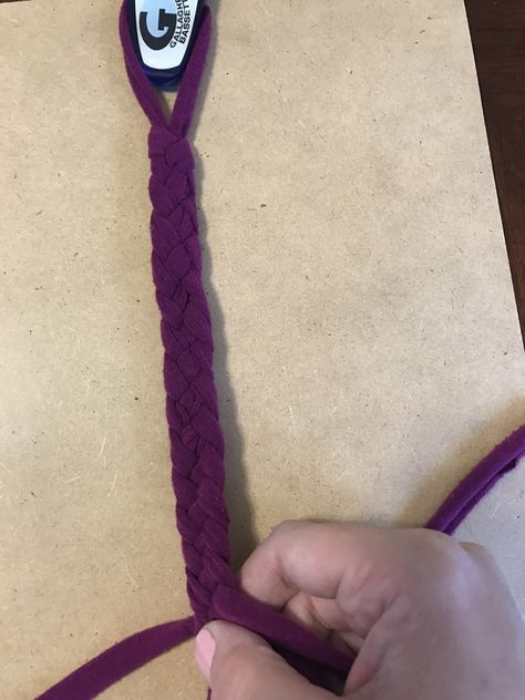 No Sew Easy Knit Pacifier Clip - Six Clever Sisters Braided Pacifier Clip Diy, Pacifier Holder Pattern, Pacifier Clip Tutorial, Diy Pacifier Clip, Crochet Pacifier Clip, Pacifier Clips Diy, Baby 2024, Baby Diy Projects, Babies Stuff