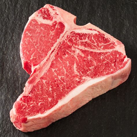 Allen Brothers now offers All-Natural Beef. No hormones, no antibiotics—just the highest standards for taste, texture and marbling. http://www.allenbrothers.com/natural-beef.html Grilling The Perfect Steak, Dry Aged Steak, Grilling Guide, Beef Filet, Porterhouse Steak, Raw Meat, Easy Grilling, T Bone Steak, Steak Cuts