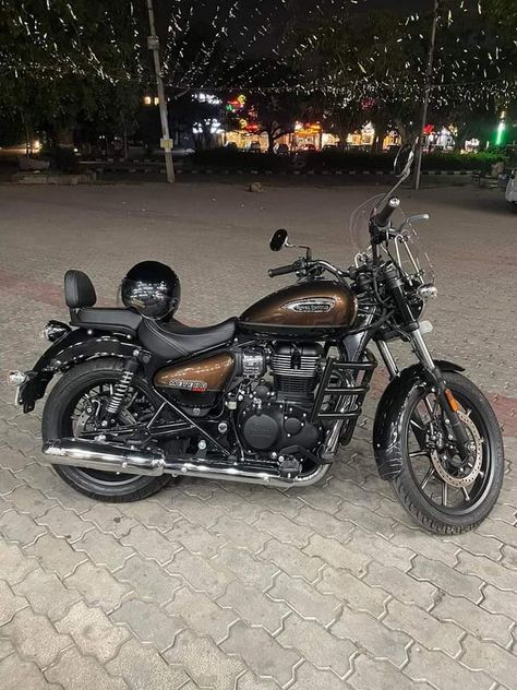 Royal Enfield Meteor 350, Royal Enfield Meteor, Meteor 350, Best Motorbike, Motos Harley, Volkswagen Bus, Royal Enfield, Classic Motorcycles, Men's Collection