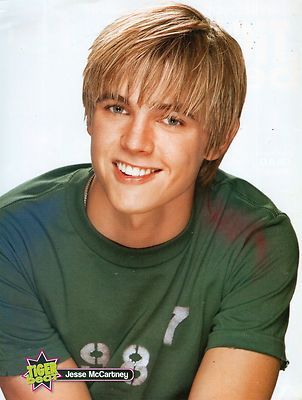 Jesse McCartney 2005 Tiger Beat pinup. Photo by Joey Terrill. Photo Producer/Editor: Michael Matson. Shaggy Hairstyles For Men, Jessie Mccartney, Tiger Beat Magazine, Young Mens Hairstyles, Shaggy Hairstyles, Jesse Mccartney, Tiger Beat, Celebrity Singers, Boy Models