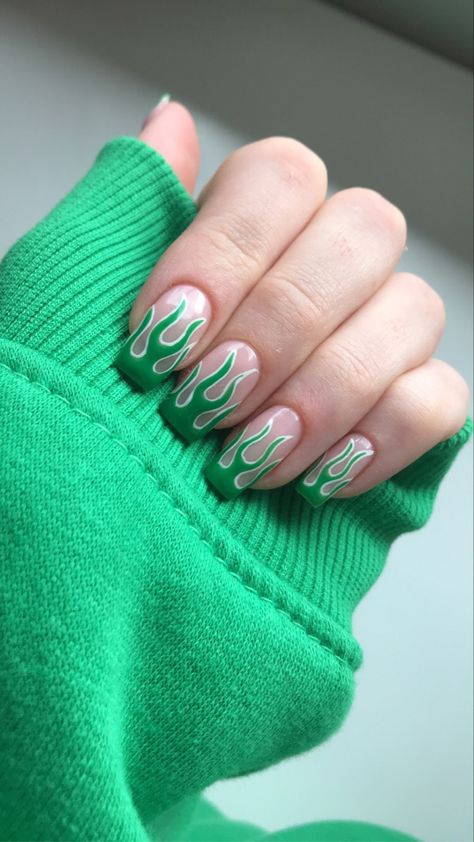 Green Flame Nail Art, Green Flames Nails, Flame Nails Green, Green Fire Nails, Green Flame Nails, Nails 23, Flame Nails, Flame Nail Art, Engine Design