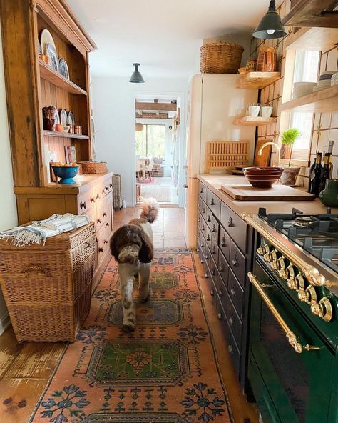 Hayes Cottage, Cottage Journal, Cozy Kitchen, Cottage Kitchen, The Cottage, Eclectic Home, Beautiful Kitchens, Country Kitchen, Dream Kitchen