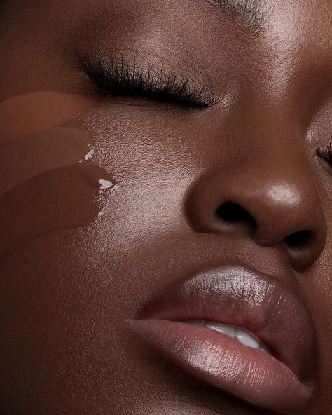 Instagram Makeup Artist, J Photo, Black Makeup Artist, Beautiful Glowing Skin, Skin Goals, Photoshoot Makeup, Beauty Photoshoot, Glow Skin, Black Makeup