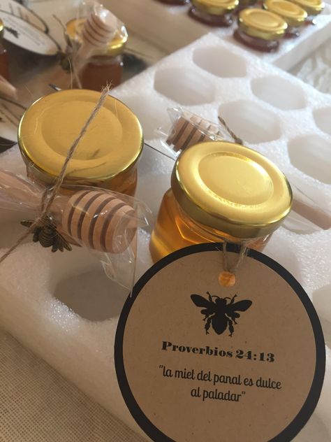 JW pioneer gifts Mini Honey Jar Gifts, Pioneer Meeting Decorations, Pioneer Presents Jw, Jw Kids Gifts, Pioneer School Gifts Jw Ideas, Pioneers Jw Gifts Ideas, Pioneer Gifts Jw Ideas Spanish, Jw Pioneer Gifts Ideas Diy Spanish, Pioneer School Gifts Jw Diy