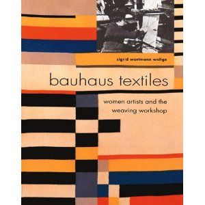 Bauhaus ladies Bauhaus Textiles, Walter Gropius, The Bauhaus, Women Artists, Bauhaus Design, Chronicle Books, Weaving Textiles, Art Textile, Textile Artists