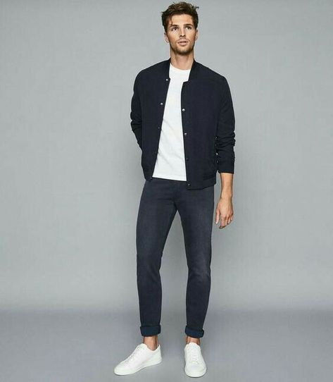 Minimal Stil, Minimalist Moda, Blazer Outfits Men, Smart Casual Menswear, Minimalist Fashion Men, Mens Casual Outfits Summer, Style Inspiration Casual, Stylish Men Casual, Mens Casual Dress Outfits