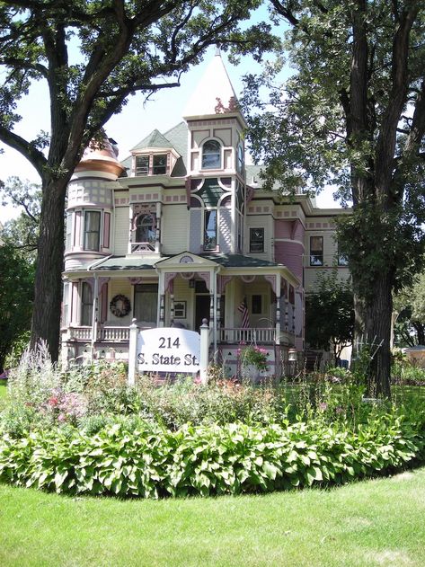 1889 Ora Pelton House in Elgin, Illinois (PHOTOS) - Pricey Pads Elgin Illinois, Three Story House, Porch Columns, State Street, Victorian Architecture, Victorian House, Historic Places, Creative Lighting, Story House