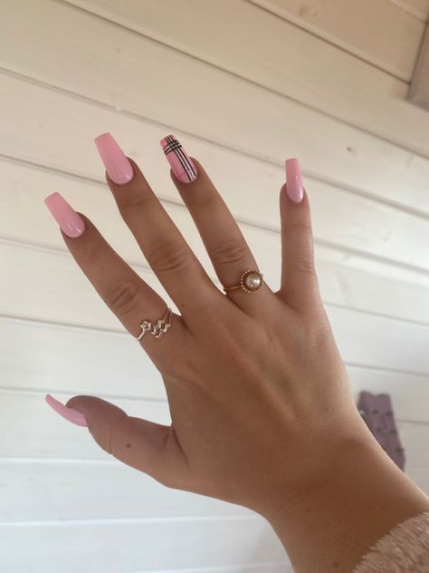 Pink Checkered Nails Acrylic, Pink Flannel Nails, Pink Plaid Nails Acrylic, Pink Plaid Nail Designs, Pink Burberry Nails, Pink Argyle Nails, Pink And Black Plaid Nails, Pink Plaid Nails, Aquarius Ring