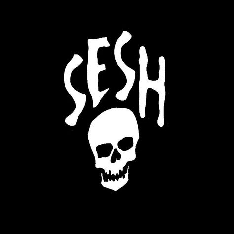 Team Sesh Tattoo, Bones Poster, Team Sesh, Uicideboy Wallpaper, Beginner Tattoos, Best Music Artists, Music Genius, Music Symbols, Skull Logo