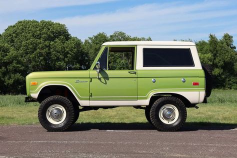 70s Bronco, Bronco Colors, Broncos Colors, Ford Bronco For Sale, Classic Bronco, Ford Broncos, 5th Wheels, Wheels And Tires, Vroom Vroom