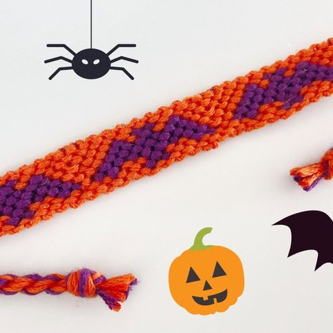 Normal pattern #16060 | BraceletBook Bats Animal, Bat Animal, Autumn Bracelet, Halloween Bracelet, Halloween Bats, Friendship Bracelet Patterns, Bracelet Patterns, Friendship Bracelet, Bracelet Designs