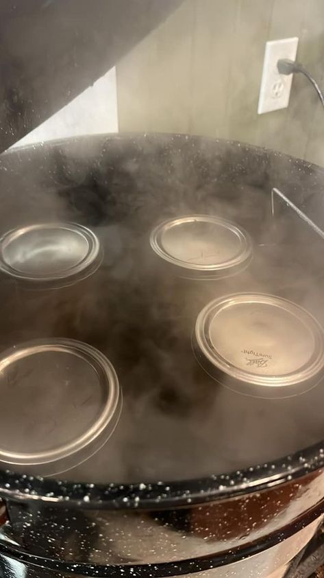 Canning Rebels | How long should I water bath chicken broth for | Facebook Canning Chicken Broth Water Bath, Canning Chicken Broth, Canning Rebels, Canning Chicken, Food Canning, Water Bath Canning, Pressure Canner, Chicken Bones, Canned Chicken