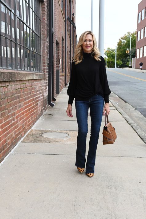 The Best Jeans Style for Fall 2020 — Crazy Blonde Life Bootcut Jeans With Heels Outfits, Flare Jeans Over 40, Bootcut Jeans Fall Outfit, Blazer With Flare Jeans, Bootcut Jeans Outfit 2023, Fall Bootcut Jeans Outfits, Boot Leg Jeans Outfits, Slim Flare Jeans Outfit, Dressy Jeans Outfit Fall