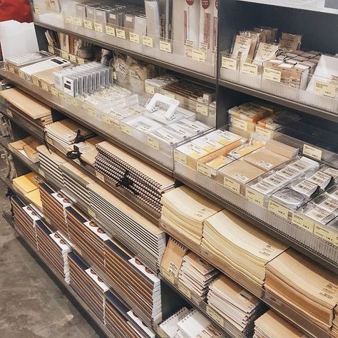 Muji Stationary, Muji Stationery, Studying Stationary, Stationary Supplies, Study Stationery, Stationary School, Cute Stationary, Cute School Supplies, Study Motivation Inspiration