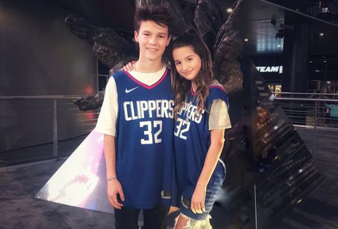 So, What's Going on Between Hayden Summerall and Annie LeBlanc?is they breaking up or it is joke? Annie Leblanc And Hayden Summerall, Annie Play, Good Video Editing Apps, Annie Leblanc Outfits, Hayden Summerall, Annie Grace, Annie And Hayden, Annie Lablanc, Annie Leblanc