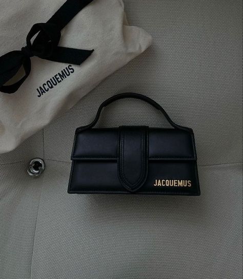 Black Jacquemus Bag, Jacquemus Bag Aesthetic, Jaquemus2020 Bag, Mini Bags Aesthetic, Mini Bag Aesthetic, Jacquemus Mini Bag, Jacquemus Bag Outfit, Jacquemus Aesthetic, Bags Jacquemus