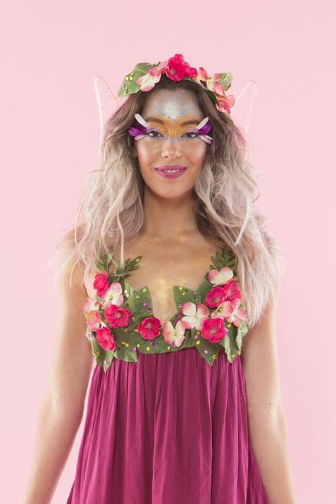 HalloweenFairyCostume_003 Flower Costume Diy Women, Midsummer Nights Dream Costume, Costume Diy Women, Diy Fairy Costume, Flower Costume Diy, Flower Fairy Costume, Casual Halloween Costumes, Adult Costumes Diy, Adult Fairy Costume