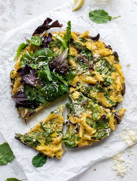 Pasta Frittata - Easy Pasta Frittata with Spring Greens Pasta Frittata, Easy Frittata, Breakfast Goodies, Noodle Recipe, Parmesan Pasta, Favorite Recipes Dinner, Vegetarian Entrees, Recipes Pasta, Leftovers Recipes