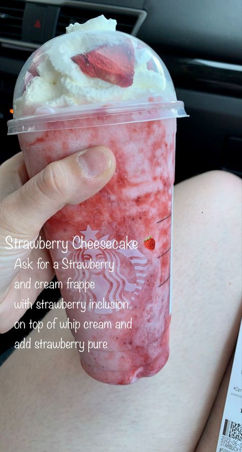 Starbucks Halloween Drinks, Starbucks Drink Menu, Best Starbucks Drinks, Starbucks Secret Menu Recipes, Cold Starbucks Drinks, Starbucks Strawberry, Starbucks Drinks Diy, Secret Starbucks Recipes, Iced Starbucks Drinks