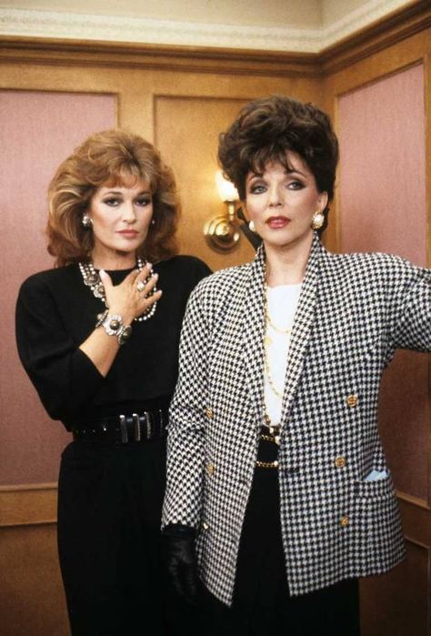 Sable and Alexis Joan Collins Dynasty, Stephanie Beacham, Denver Clan, Dynasty Tv Show, Dame Joan Collins, Nolan Miller, Joan Collins, Elizabeth Hurley, 80s Outfit