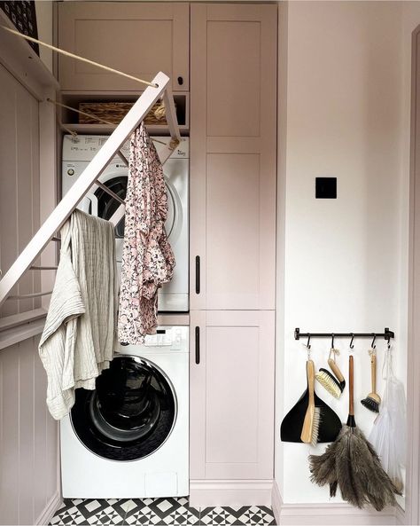 Small Laundry Room Ideas: 23 Stunning Space Saving Ideas 23 Stacked Laundry Room Ideas, Compact Laundry Room, Stacked Laundry, Laundry Room Designs, Pink Laundry Rooms, Small Utility Room, Utility Room Designs, Stacked Laundry Room, Laundry Room Ideas Small Space