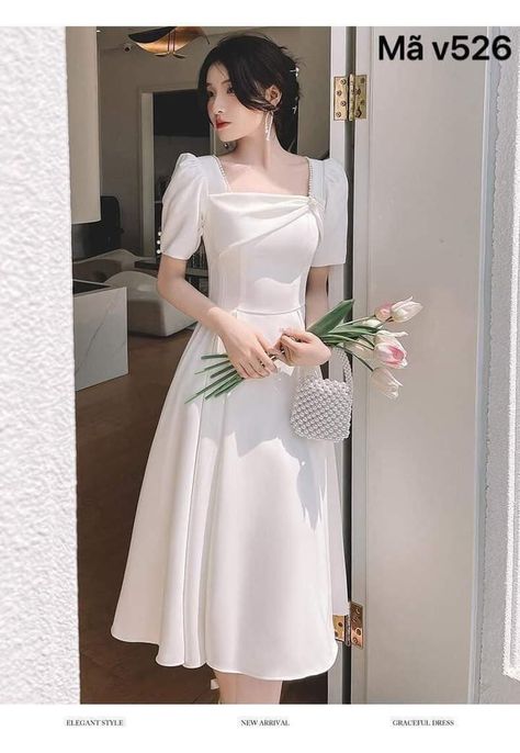 Simple Party Dress Casual, Elegant Modest Dresses Classy, Simple Dress Classy Elegant, Formal Party Dress Classy, Korean Dress Design, Pretty Casual Dresses, Classy Prom Dresses Elegant, Classy Elegant Dresses, Dresses Classy Elegant