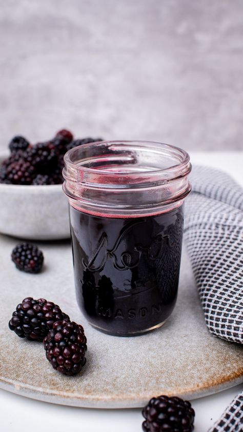 Homemade Blackberry Syrup Blackberry Syrup Recipe, Dirty Soda Recipes, Mango Colada, Matcha Frappuccino, Blackberry Juice, Coconut Milk Uses, Starbucks Matcha, Matcha Latte Recipe, Blackberry Syrup