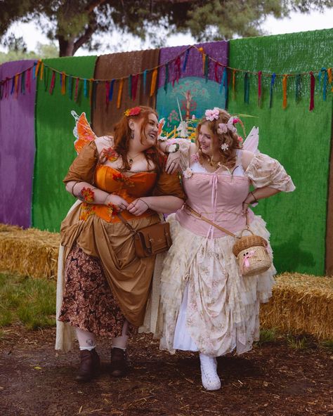 Ren Fairies 🍁✨🌷 #renfaire #rennaissancefaire Ren Faire Fairy Costume, Plus Size Ren Faire, Plus Size Ren Faire Costume, Renfaire Fairy, Ren Faire Fairy, Fantasy Fits, Renn Faire, Ren Faire Outfits, Fantasy Party