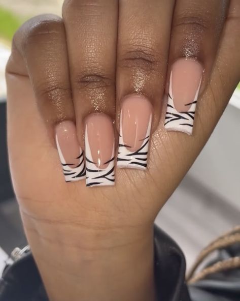 Zebra Print Nails Designs, Zebra French Tip Nails, Zebra Acrylic Nails, Nails Zebra Print, Acrylic Nails Square, Zebra Print Nails, Nails Girly, Zebra Nails, 2024 Nails