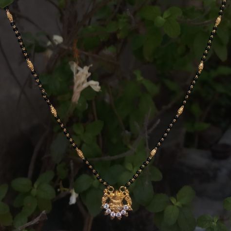 Short Nallapusalu Designs Gold Latest, Nalla Pusalu Designs Latest Short, Black Beads Mangalsutra, Black Beads Mangalsutra Design, Gold Earrings Models, Fancy Jewelry Necklace, Modern Gold Jewelry, Gold Jewelry Simple Necklace, Beautiful Gold Necklaces