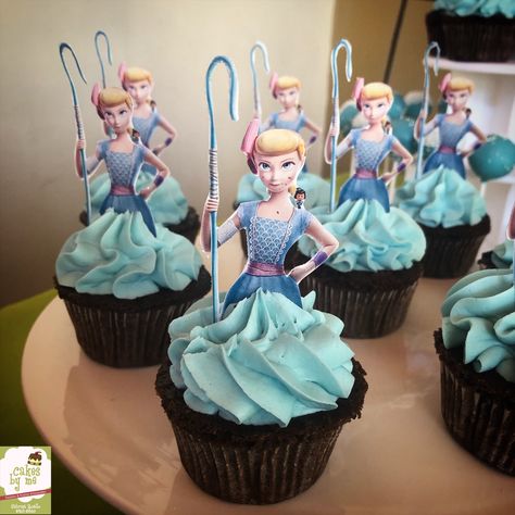 By Cakesbyme Bo Peep Party Ideas, Bo Peep Birthday Party, Cupcakes Toy Story, Peep Cupcakes, Bo Peep Toy Story, Peeps Cake, Toy Story Baby, Unicorn Birthday Party Decorations, Jessie Toy Story