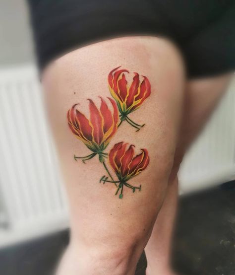 Flame Lilly Tattoo, Zimbabwe Tattoo, Flame Lily Tattoo, Flower Thigh Tattoo, Fire Lily, Lillies Tattoo, Ying Yang Tattoo, Flower Thigh Tattoos, Lily Art