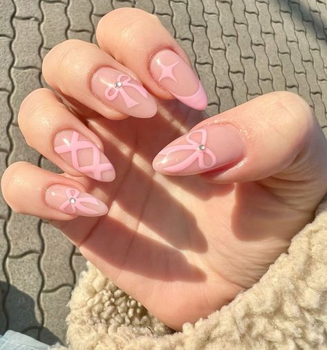 pink bow nails Pink Nails Bow, Couqutte Nails, Pink Nails With Bow, Bow Acrylic Nails, Cute Pink Nail Designs, Pink Bow Nails, Coquette Nail, Bow Nail Designs, Soft Pink Nails