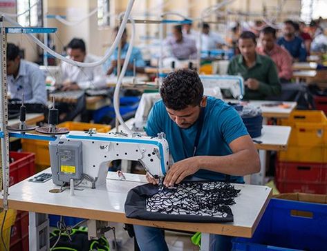 Growth Potential of the Textile Industry in India Vietnam Clothes, Business Confidence, Small And Medium Enterprises, Garment Manufacturing, Clothing Factory, Garment Factory, Indian Textiles, Textile Industry, Clothing Manufacturer