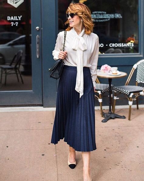 Navy pleated skirt and white bow tie blouse. As this is a bow blouse and accordion pleated skirt, both are SO PRETTY AND LOVELY and she's looking SO PRETTY, LOVELY, AND BEAUTIFUL. Colorful Pleated Skirt Outfit, Accordion Skirt Outfit, Navy Blue Pleated Skirt Outfit, Navy Pleated Skirt Outfit, Blue Pleated Skirt Outfit, Blouse And Skirt Outfit, Navy Skirt Outfit, Pleated Skirt Outfit Ideas, Blue Skirt Outfits