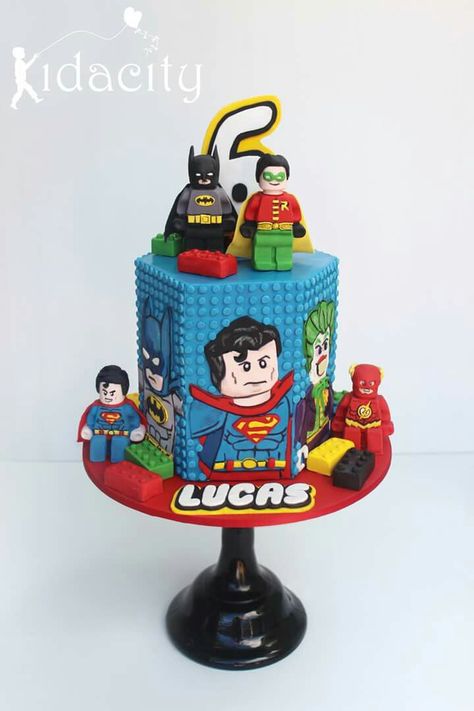 Super hero lego cake Lego Torte, Lego Batman Cakes, Lego Batman Birthday, Marvel Birthday, Lemon And Coconut Cake, Lego Birthday Cake, Savory Cakes, Batman Cake, Birthday 5