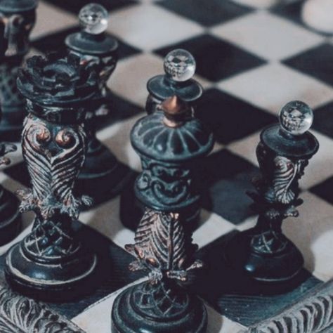 Klaus Baudelaire, Edmund Pevensie, Mycroft Holmes, Lady Macbeth, Sebastian Michaelis, Slytherin Aesthetic, Ciel Phantomhive, Wolfram, Chess Pieces