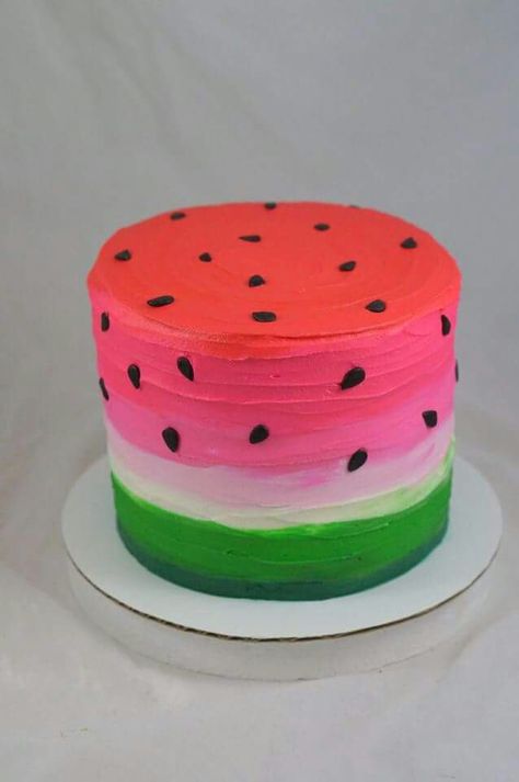 Watermelon cake Cake With Cool Whip Frosting, Watermelon Cake Ideas, Cake With Cool Whip, Watermelon Cakes, Watermelon Cake Birthday, Whip Frosting, Cool Whip Frosting, Baby Shower Watermelon, Watermelon Birthday Parties