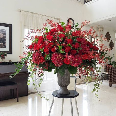 Large Red Rose Arrangement, Massive Flower Arrangements, Huge Flower Arrangements, Fake Floral Arrangements, Red Floral Arrangements, Hotel Flower Arrangements, Red Flower Arrangements, Red Rose Arrangements, Tall Flower Arrangements